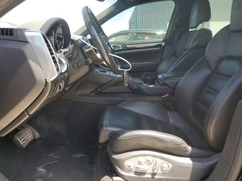 2017 PORSCHE CAYENNE 7