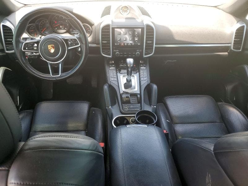2017 PORSCHE CAYENNE 8