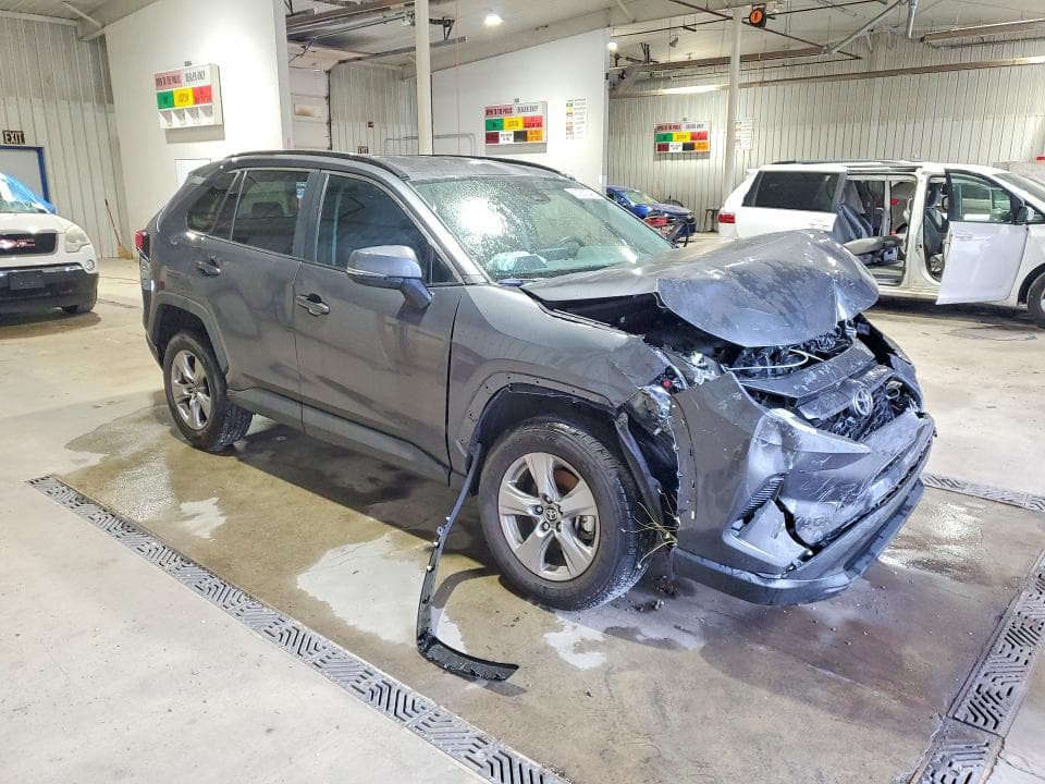 2025 TOYOTA RAV4 XLE 4