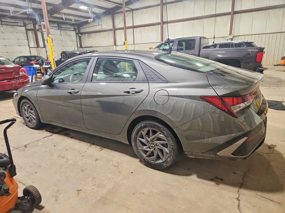 2024 HYUNDAI ELANTRA SEL 2