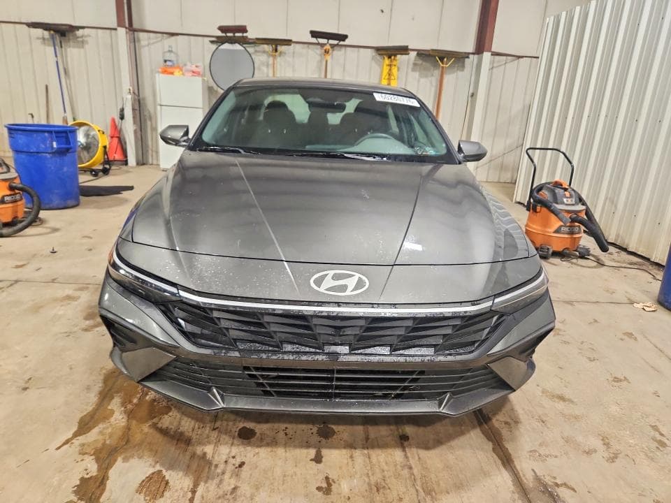 2024 HYUNDAI ELANTRA SEL 5