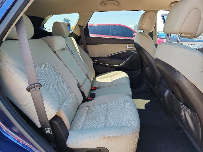 2017 HYUNDAI SANTA FE SE 11