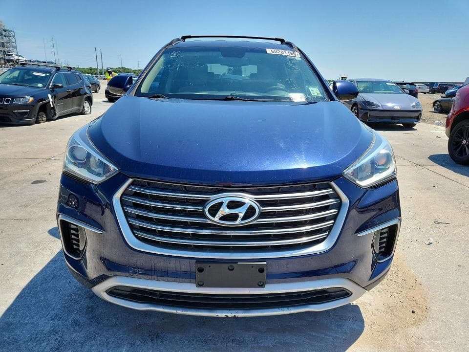 2017 HYUNDAI SANTA FE SE 5