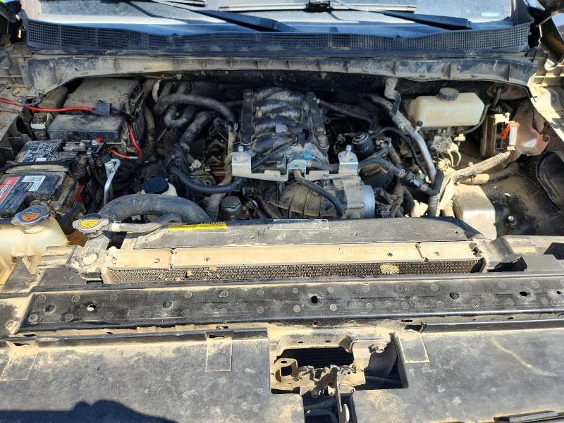 2017 NISSAN TITAN S 11