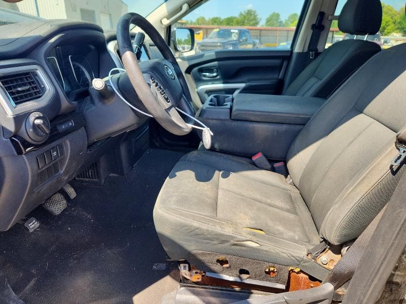 2017 NISSAN TITAN S 7