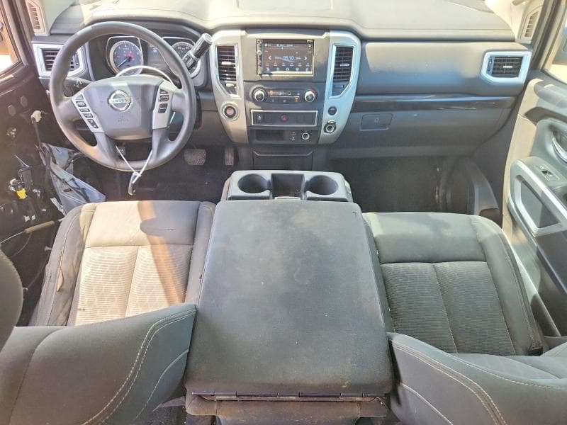 2017 NISSAN TITAN S 8