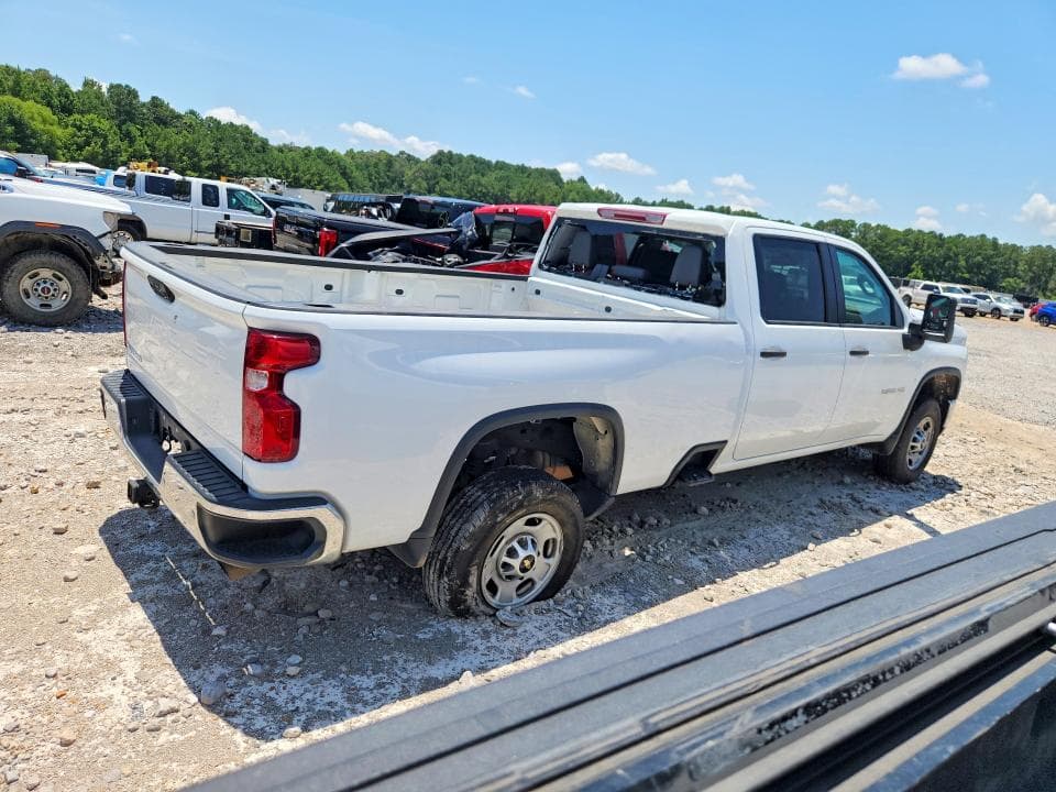 2024 CHEVROLET SILVERADO C2500 HEAVY DUTY 3