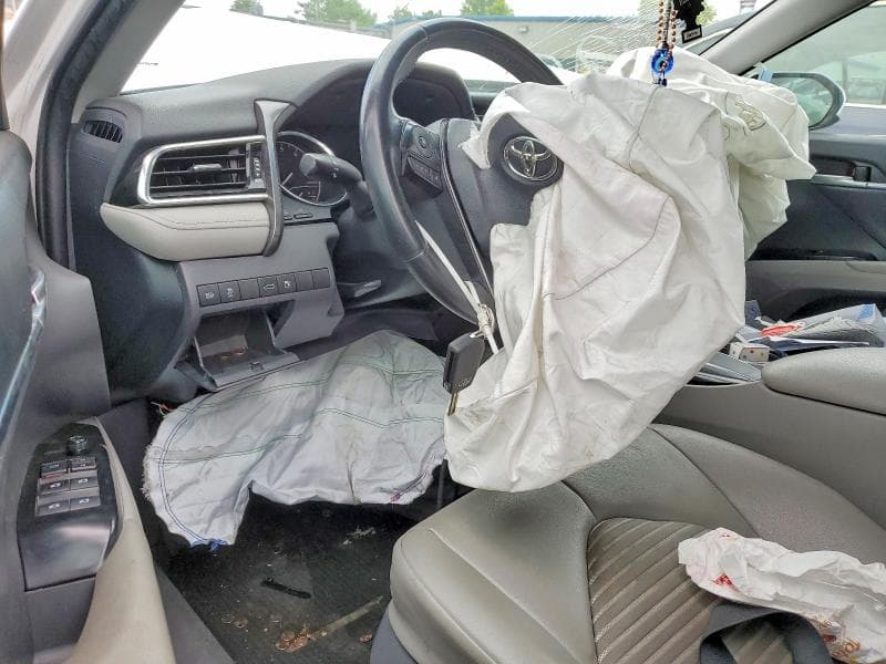 2018 TOYOTA CAMRY SE SE 8