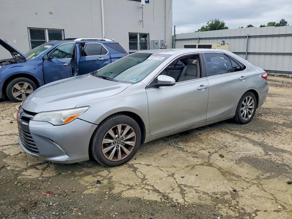 2017 TOYOTA CAMRY XLE - 1