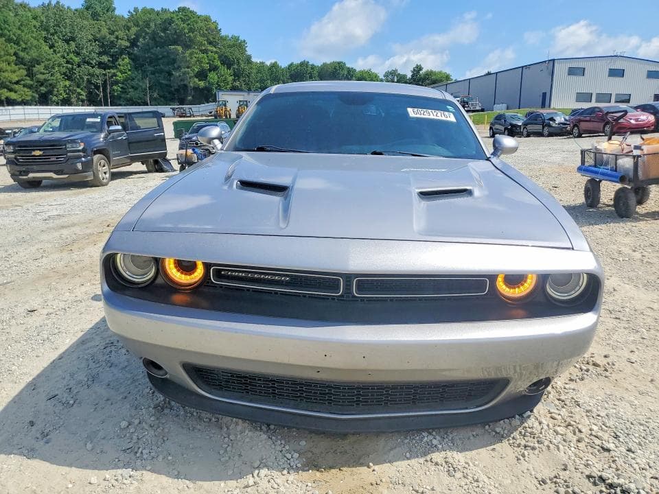 2017 DODGE CHALLENGER SXT 5