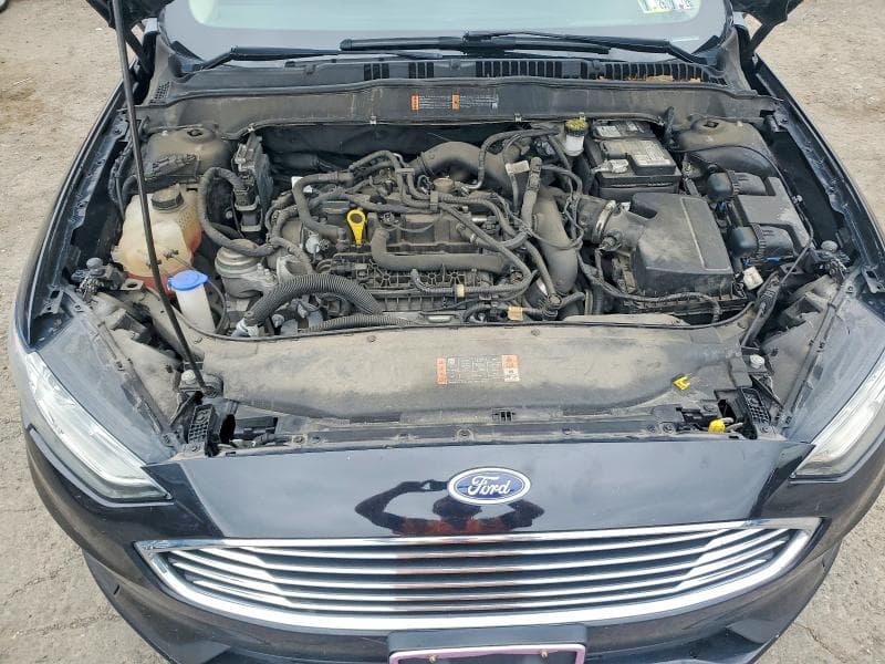 2019 FORD FUSION SE 11
