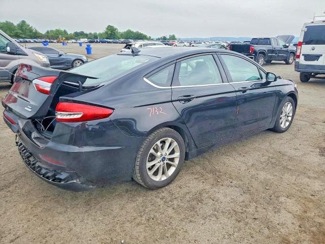 2019 FORD FUSION SE 3