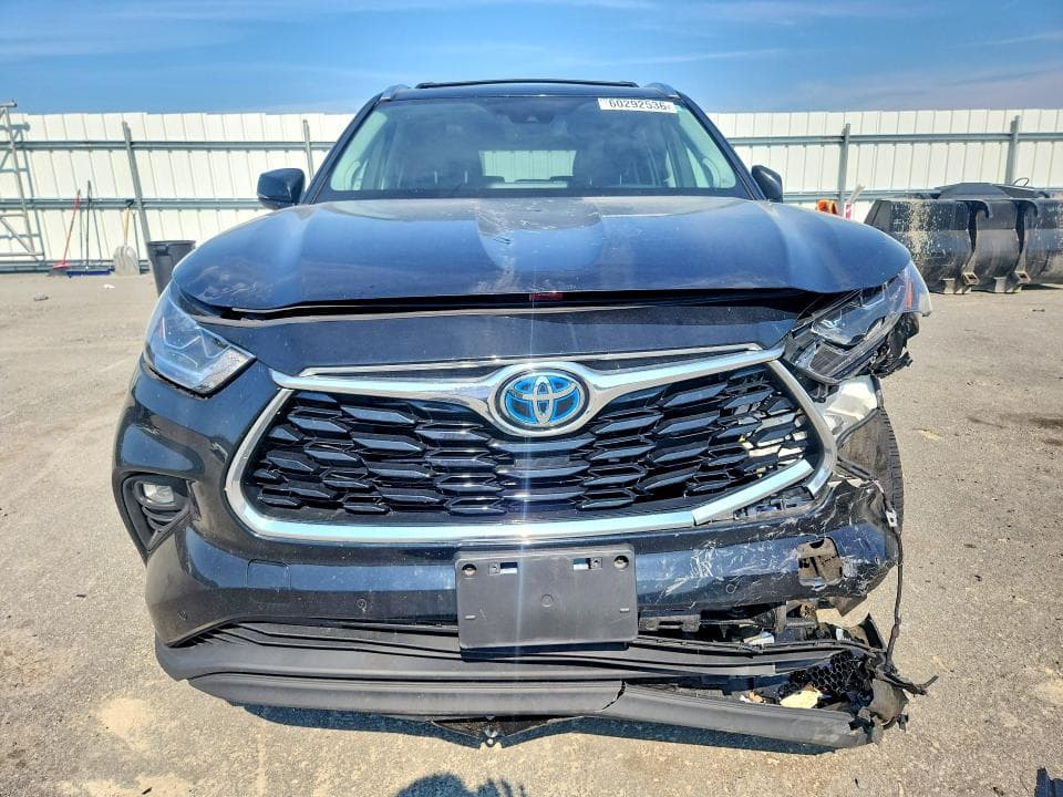 2020 TOYOTA HIGHLANDER HYBRID LIMITED 5