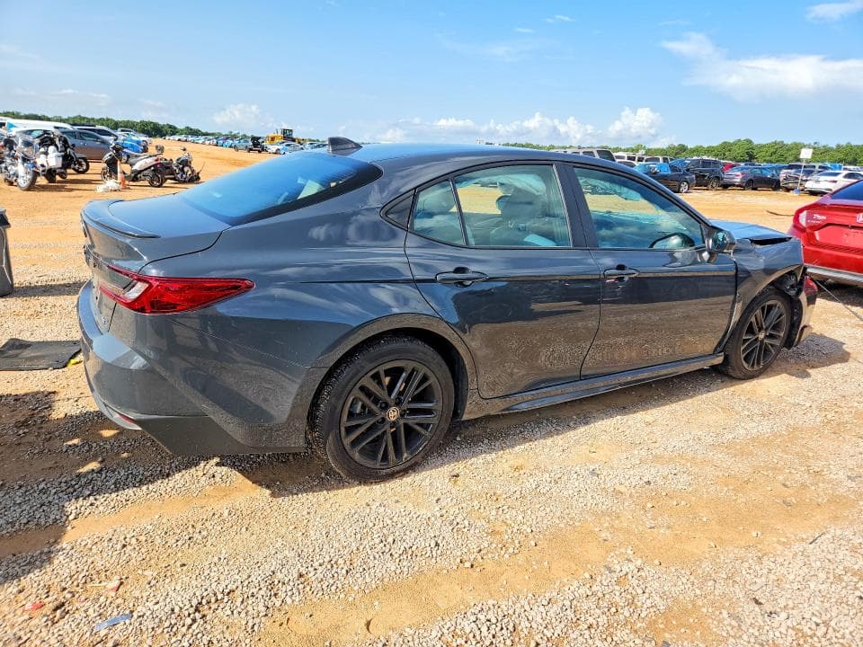 2025 TOYOTA CAMRY SE SE 3