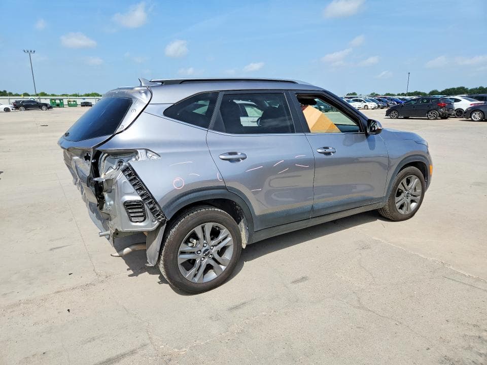 2022 KIA SELTOS S 3