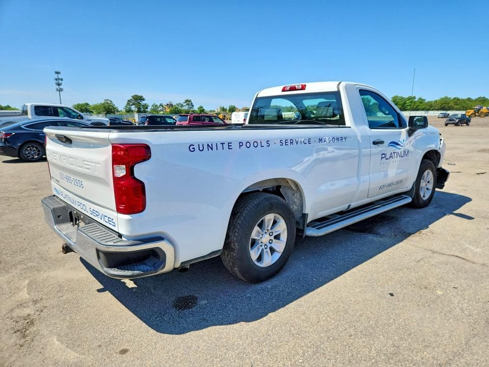 2024 CHEVROLET SILVERADO C1500 3