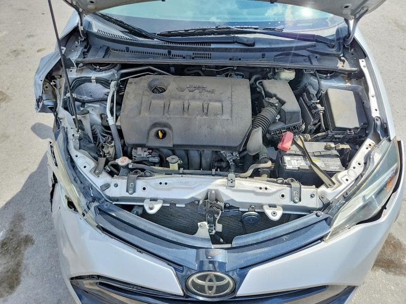 2018 TOYOTA COROLLA LE 11