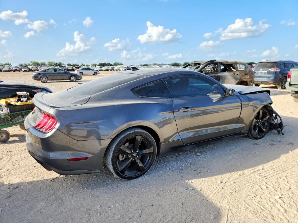 2021 FORD MUSTANG 3