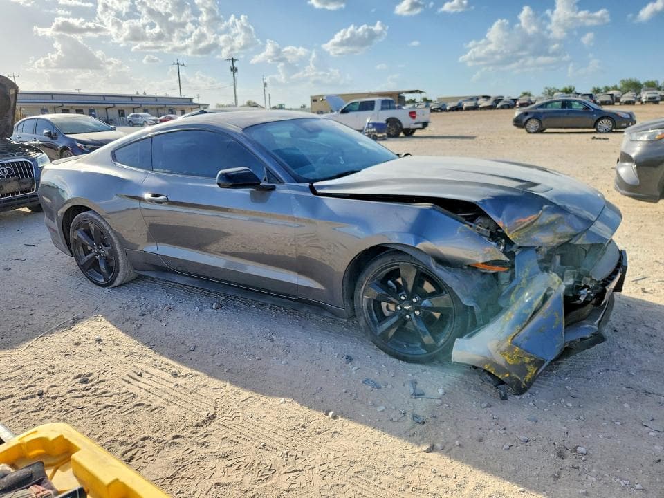 2021 FORD MUSTANG 4