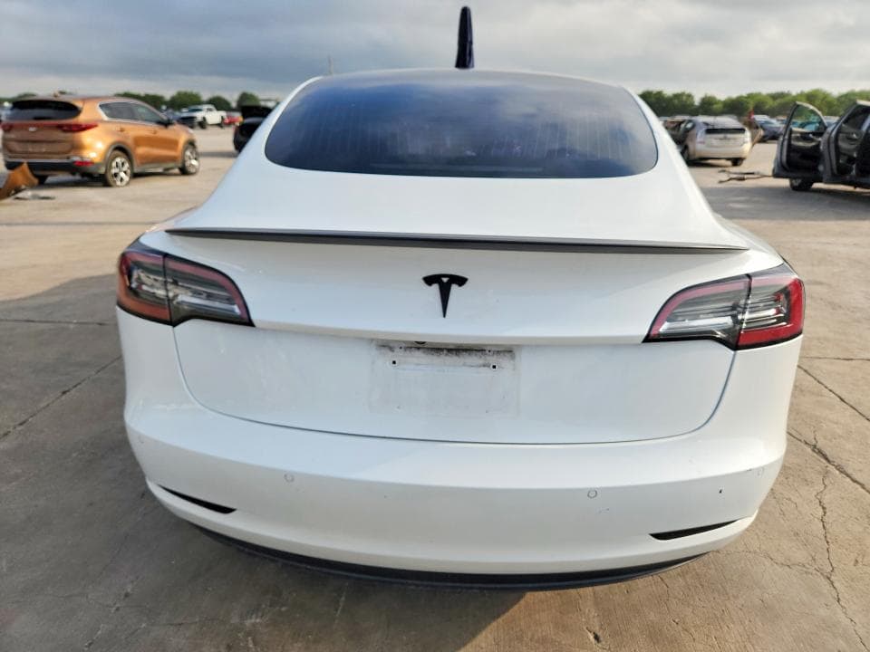 2020 TESLA MODEL 3 6