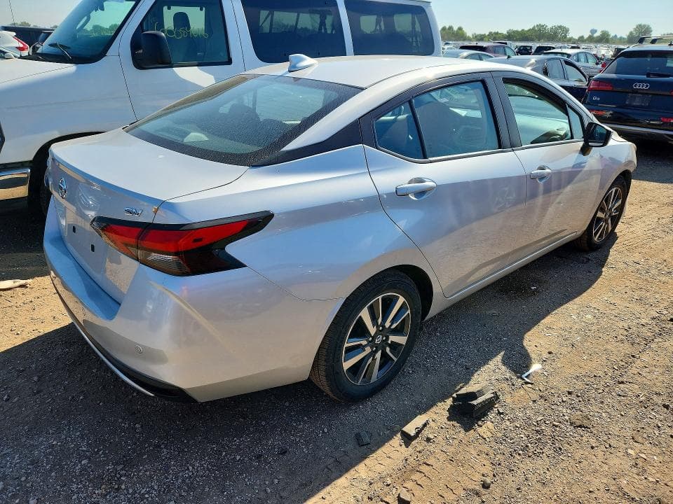 2021 NISSAN VERSA SV 3