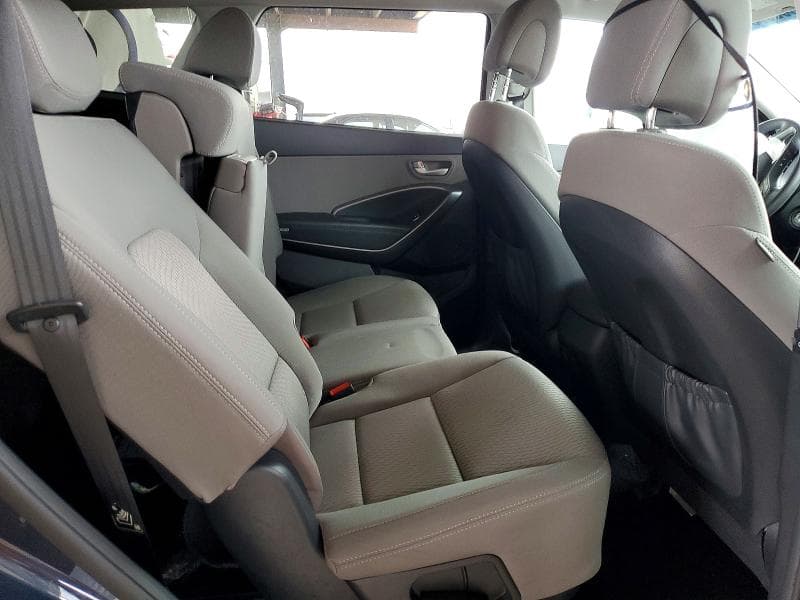 2017 HYUNDAI SANTA FE SE 11