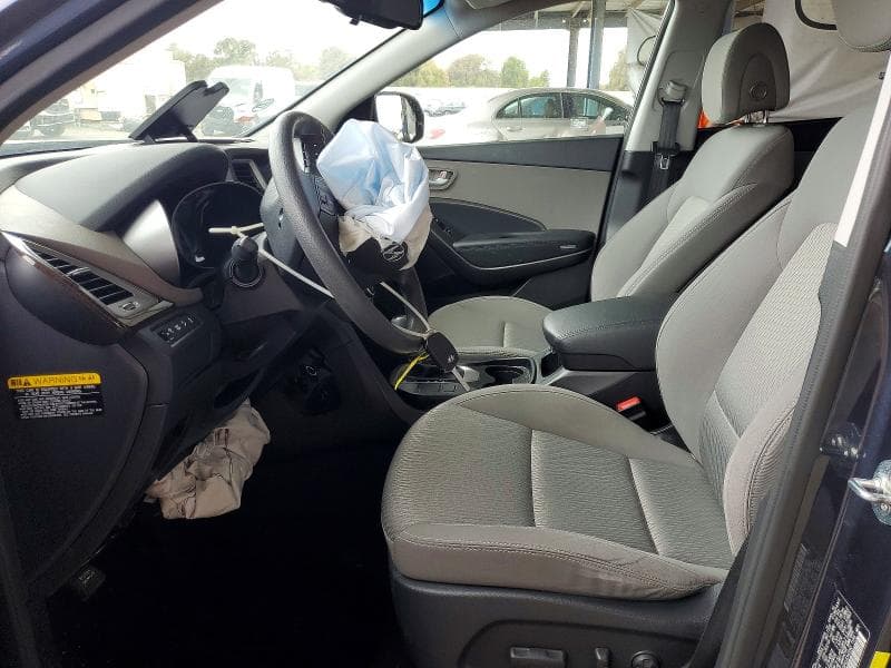 2017 HYUNDAI SANTA FE SE 7