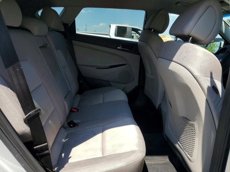 2016 HYUNDAI TUCSON SE 10