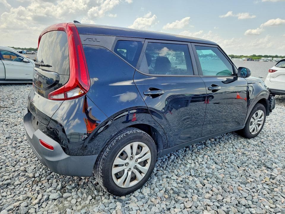 2022 KIA SOUL LX 3