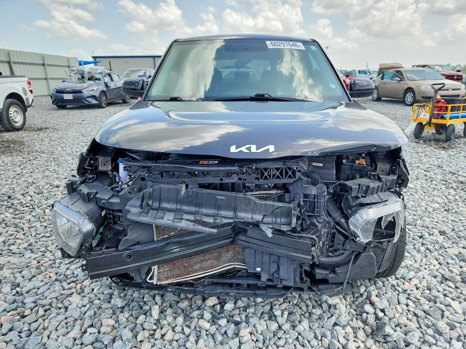 2022 KIA SOUL LX 5