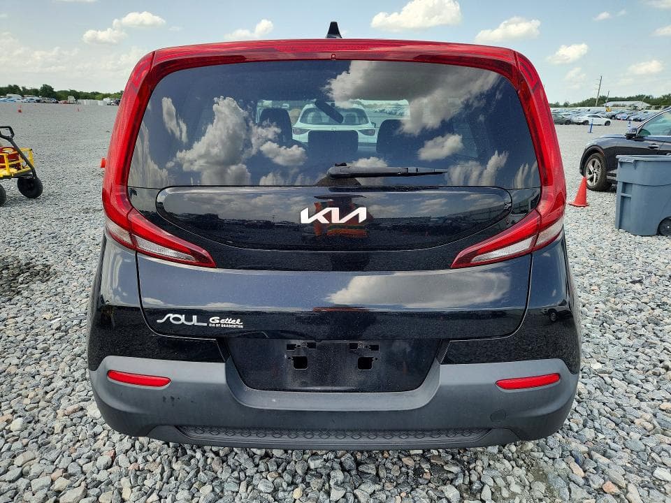 2022 KIA SOUL LX 6