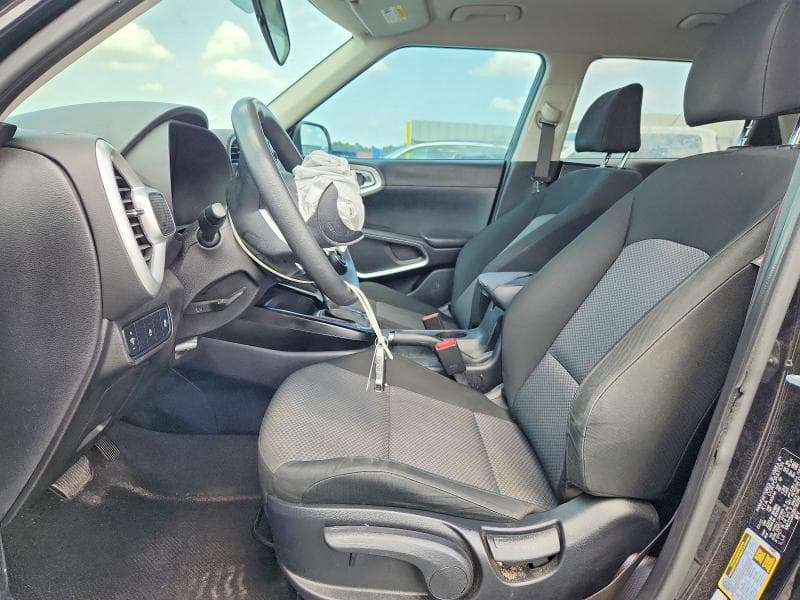 2022 KIA SOUL LX 7