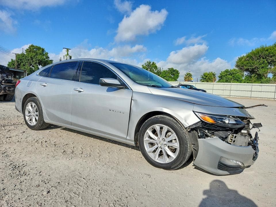 2021 CHEVROLET MALIBU LT 4