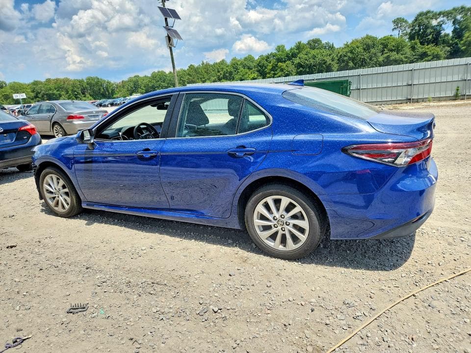 2023 TOYOTA CAMRY LE 2
