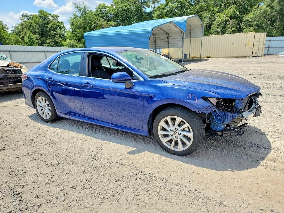 2023 TOYOTA CAMRY LE 4