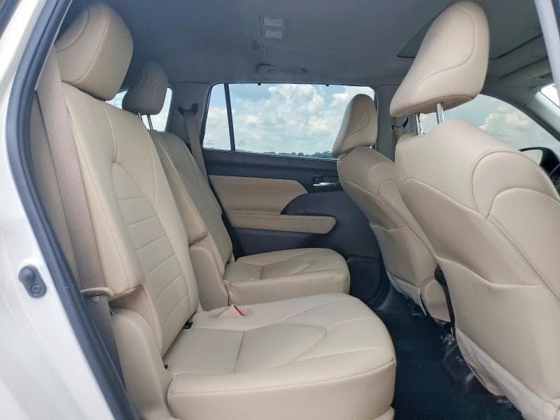 2021 TOYOTA HIGHLANDER XLE XLE 11