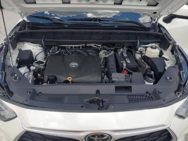 2021 TOYOTA HIGHLANDER XLE XLE 12