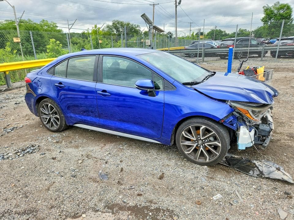 2020 TOYOTA COROLLA SE 4
