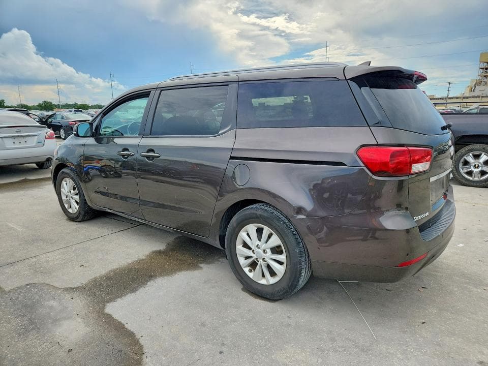 2017 KIA SEDONA LX 2