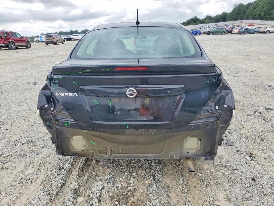 2019 NISSAN VERSA S 6