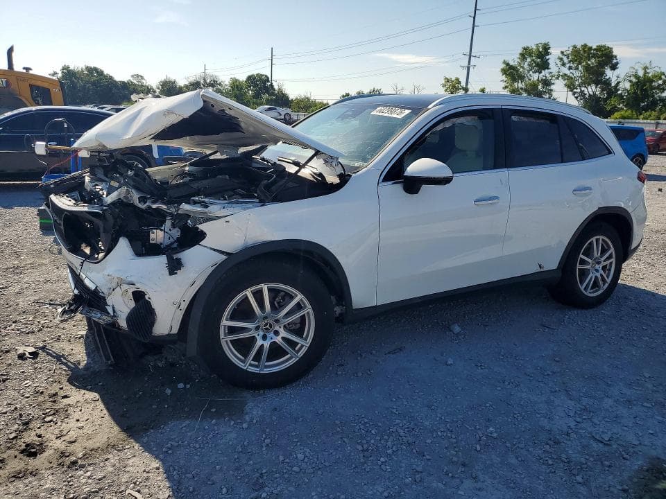 2023 MERCEDES-BENZ GLC 300 4MATIC 1