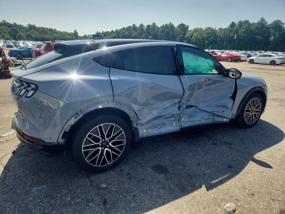 2024 FORD MUSTANG MACH-E PREMIUM 3