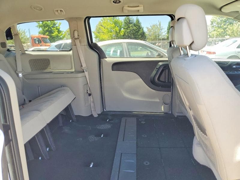 2017 DODGE GRAND CARAVAN SE SE 11