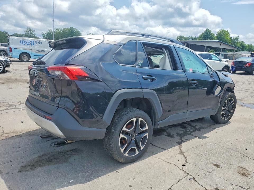2019 TOYOTA RAV4 ADVENTURE 3