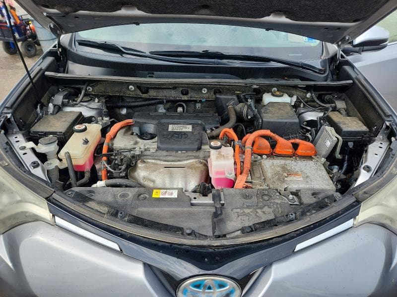 2017 TOYOTA RAV4 HYBRID XLE 12