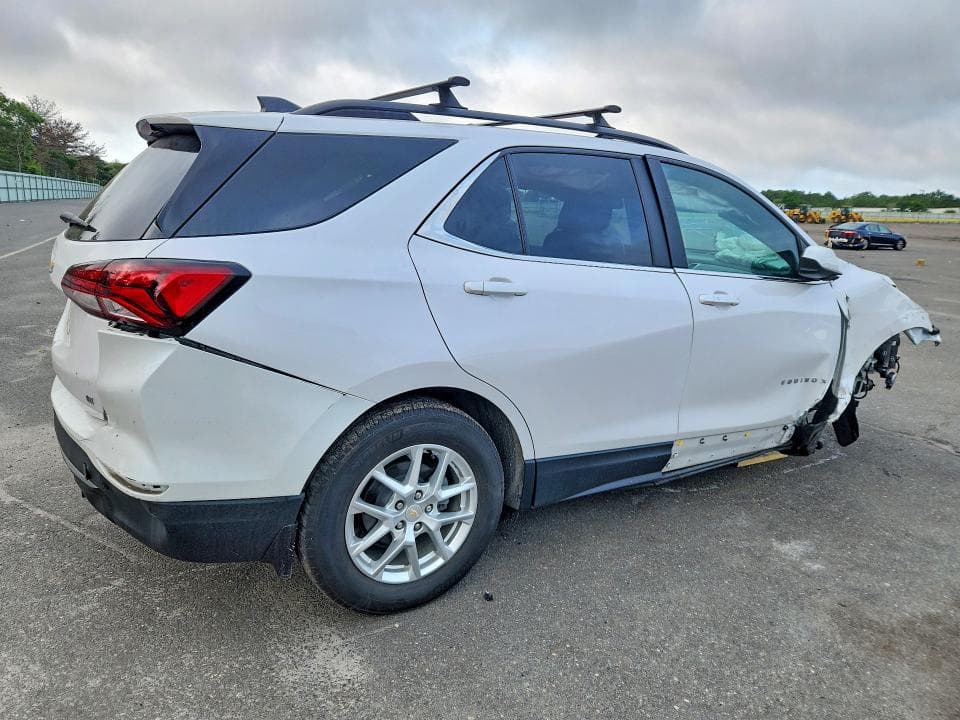 2022 CHEVROLET EQUINOX LT 3