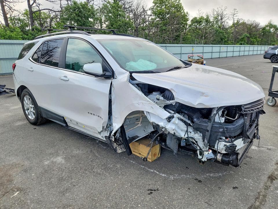 2022 CHEVROLET EQUINOX LT 4