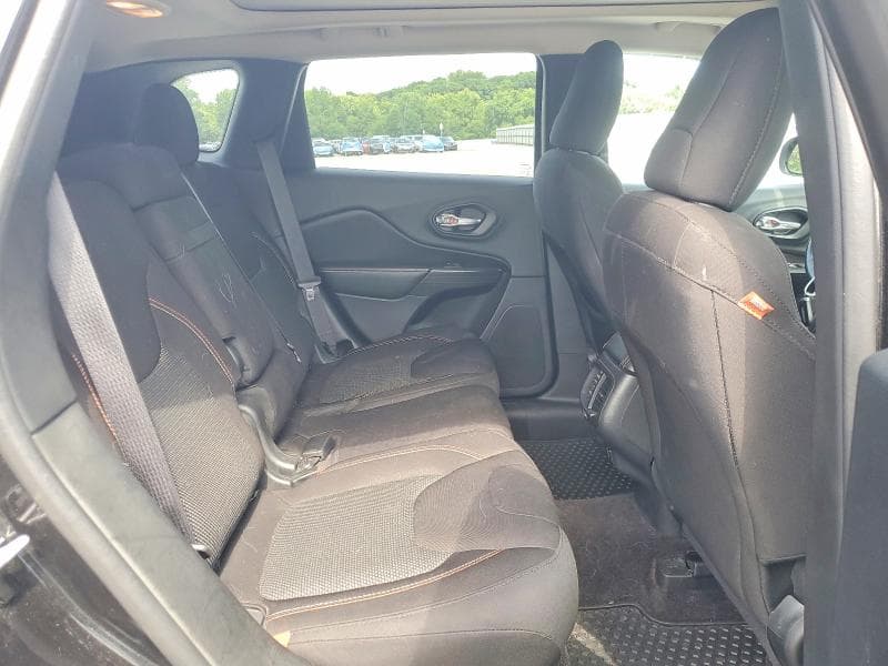2016 JEEP CHEROKEE LATITUDE 11