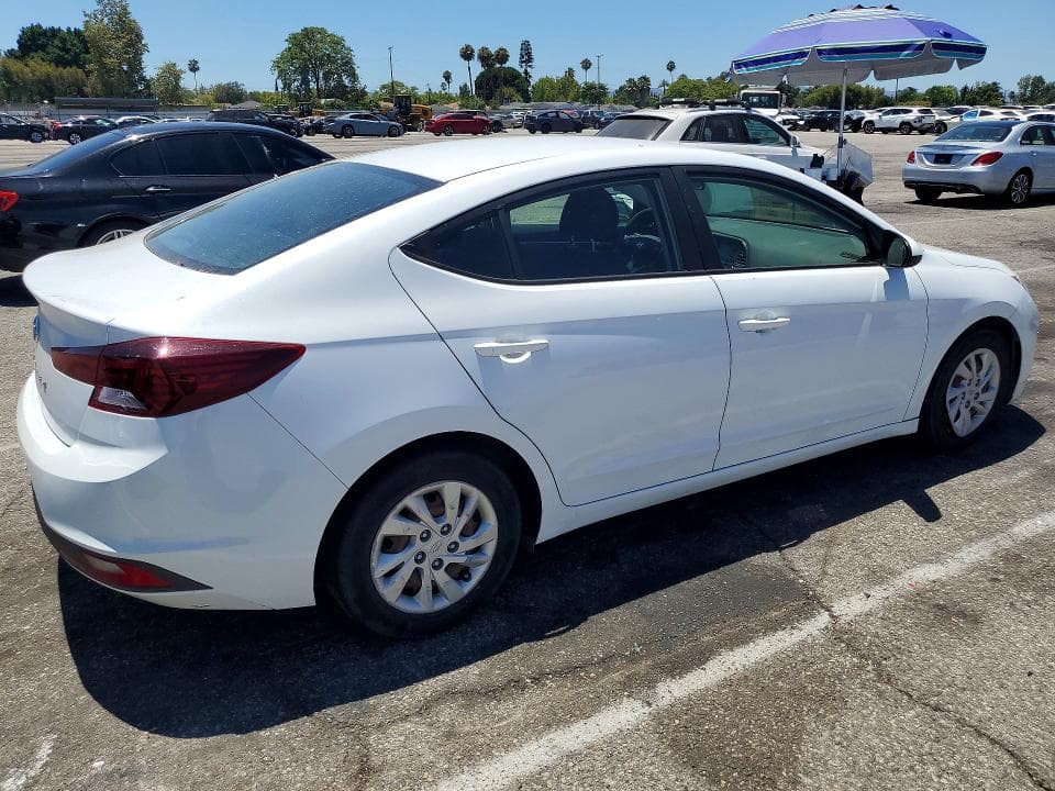 2019 HYUNDAI ELANTRA SE 3