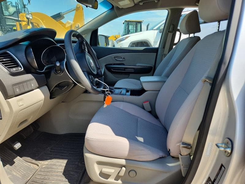 2018 KIA SEDONA LX 7